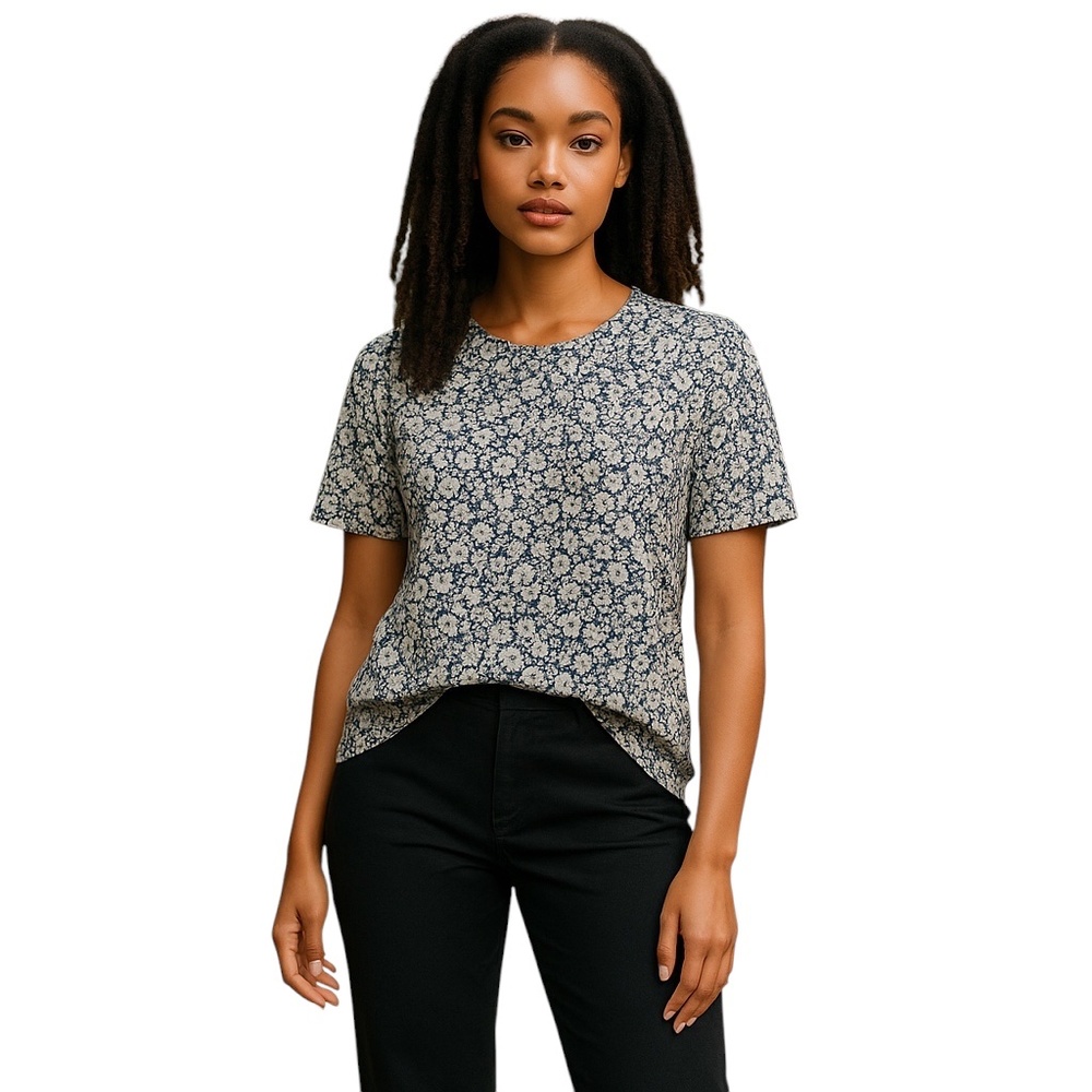 NWOT Old Navy Floral Round Neck Relaxed Fit Short Sleeve Top Size M - Picture 2 of 8